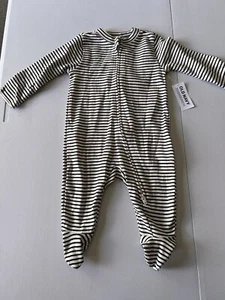 Old Navy Black Stripe Knit Zip Up Sleeper Size 0-3 M New - Picture 1 of 5