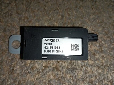 Módulo de control amplificador antena radio Chevrolet Traverse 2018-2021 OEM Foto 1 de 2