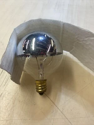 Bombilla base candelabro Satco S3246 120 voltios 60 vatios G16.5, corona plateada Foto 1 de 2