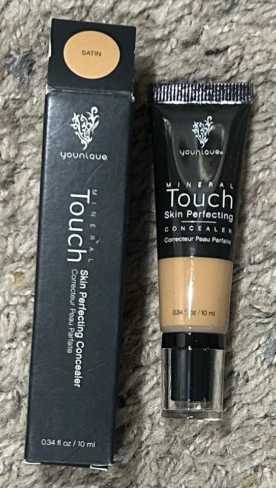 Corrector perfeccionador de piel satinado Younique Mineral Touch Foto 1 de 1