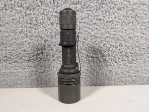 Torcia Surefire Millennium Series M2 Centurion A56736 campeggio tattico - Foto 1 di 4