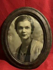 Antiker ovaler Holzrahmen abgeschrägtes Glas Frauenportrait von J. C. Rieger 1850-1900 - Bild 1 von 2