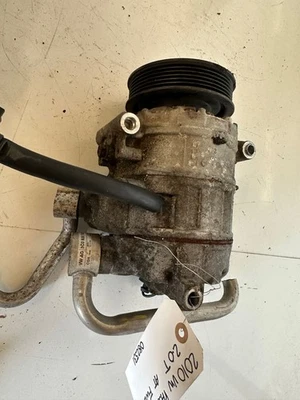 Volkswagen Passat 2009-2010 compresor de aire acondicionado 2,0 L Foto 1 de 4