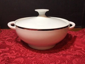 Thomas Covered Vegetable Bowl 10" made Germany 79 - Picture 1 of 4