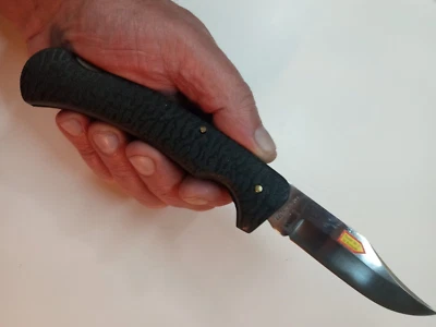 Faca de bolso Frost Cutlery STEEL WARRIOR lâmina cabo de borracha SW-127 RUB 5 1/4" - Imagem 1 de 4