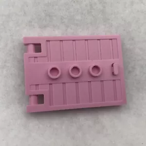 LEGO 93096 Bright Pink Door 1 x 5 x 3 with 3 Studs and Handle (x1) - Picture 1 of 3