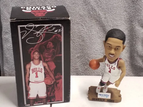DERRICK ROSE CHICAGO BULLS SGA BOBBLEHEAD - HINCKLEY SPRINGS! Cover