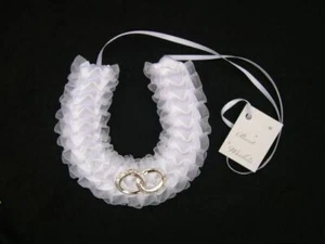 Ring White Lace Wedding Charm Horseshoe Horse Shoe Bridal Lucky Charm - Picture 1 of 2