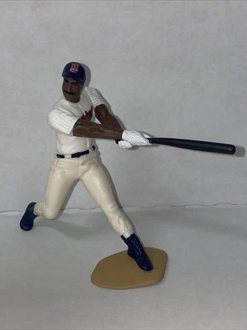 SLU Starting Lineup - Minnesota Twins, 1994 Dave Winfield Action Figure Toy Cover