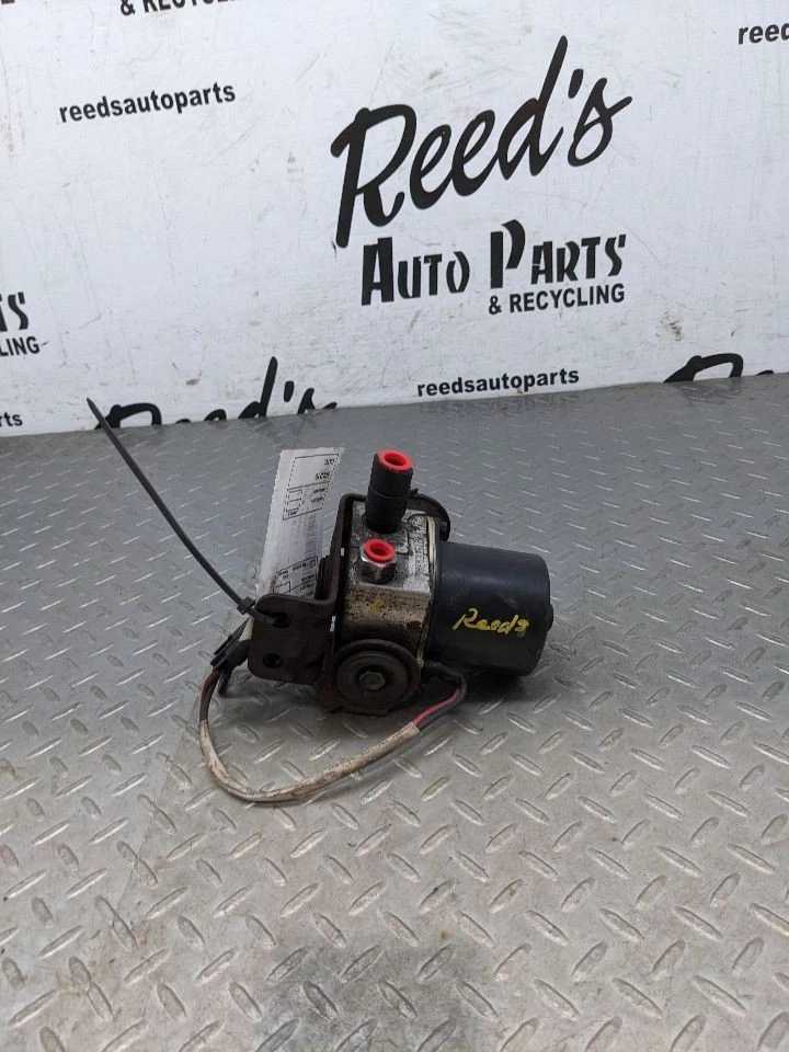 Motor de bomba de precarga de pieza de freno antibloqueo compatible con 03-06 AVALANCHE 1500 1160750 Foto 1 de 4