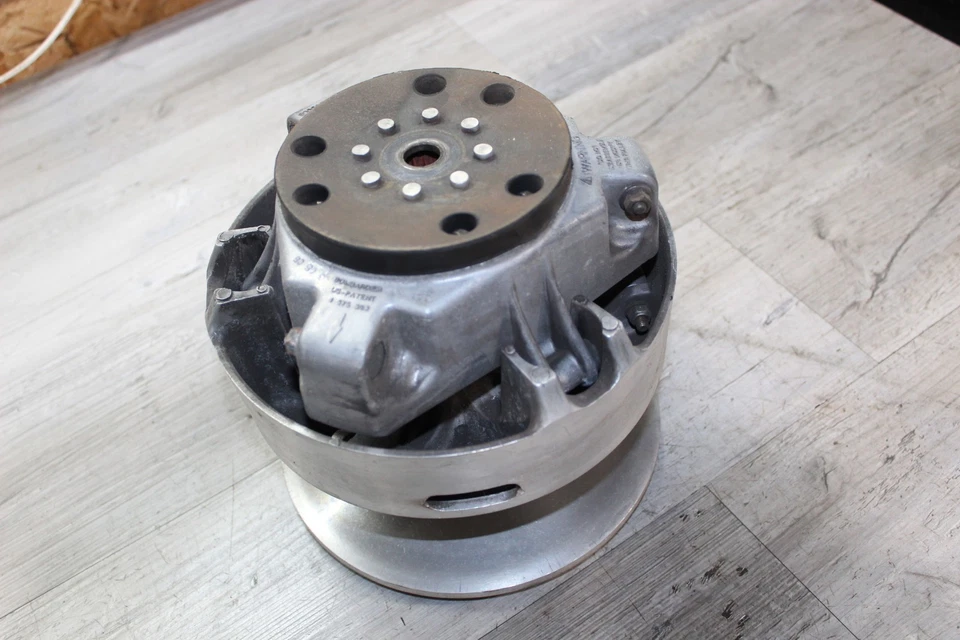 2004 Ski-doo Summit 800 Primary Drive Sheave Clutch - Image 1 of 4