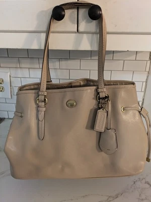 Bolso de Hombro Coach Carryall F29362 Peyton Beige Cuero Saffiano Cordón Foto 1 de 4