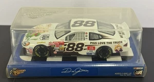 NASCAR Dale Jarrett #88 Winners Circle Muppets,  Kermit Mrs. Piggy UPS 1:24 - Picture 1 of 6