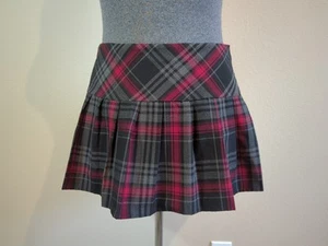 VTG Y2K Charlotte Russe Red & Black Plaid Pleated Mini Skirt Jr Size 11 EUC - Picture 1 of 12
