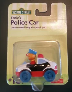 Vintage 2000 FISHER-PRICE SESAME STREET ERNIE'S POLICE CAR VEICOLO PRESSOFUSO - Foto 1 di 2