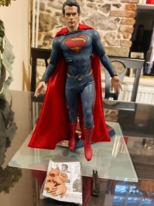 Superman - Picture 1 of 11