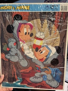 Vintage 1980s MICKEY & MINNIE Frame-Tray Puzzle Jigsaw #4550-5 - Picture 1 of 6