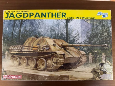 DRAGON 6393 Jagdpanther Late Production SmartKit scala 1/35 - Immagine 1 di 4