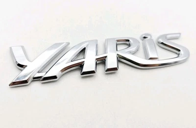 Toyota Yaris 2007-2012 sedán emblema trasero logotipo insignia signo símbolo Foto 1 de 3