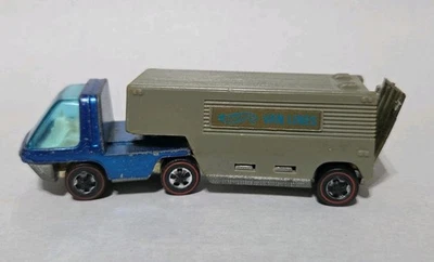Redline Hotwheels 1969    The Heavy Weights Vanlines Original Moving Van - Image 1 of 4
