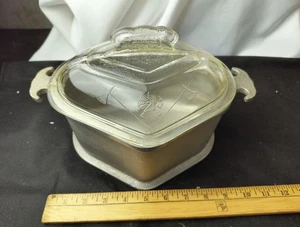 Vintage Guardian Service Cookware Triangle Dutch oven GLASS lid no chips - Picture 1 of 4