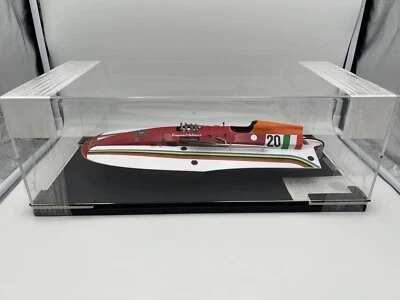 BBR 1:18 Molinari 4 Spot Motorboat Limited 107/300 Pcs - Image 1 of 4