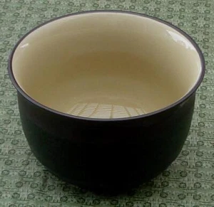 BRAND NEW Utsuwa-No-Yakata Ceramic Rice Bowl, Golden Yellow Glaze, Brown Outer - Bild 1 von 4