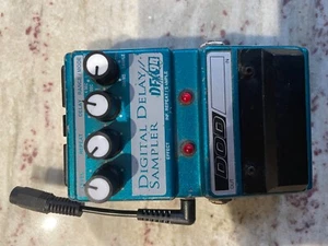 Dod DFX 94 Digital delay and Sampler Guitar pedal - Picture 1 of 3