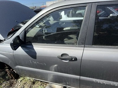 Kia Sportage LX 2007 2,7 L V6 4X4 conductor delantero puerta derecha acero plateado (S4) fabricante de equipos originales Foto 1 de 3
