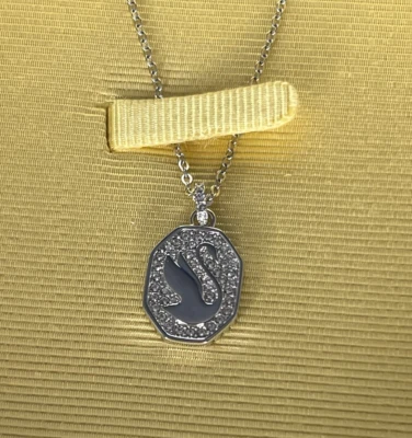 NUEVO EN CAJA Collar Colgante Swarovski SIGNUM Cisne #5621098 Caja Amarilla Chapado en Rodio Foto 1 de 4