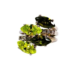 Light and dark green cubic zirconia stone ring with 4 marquise stones New - Picture 1 of 7