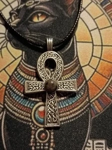 ~ Schöne ägyptische Ankh silberfarbene Halskette Heilung Yooperlite Wicca heidnisch 18 Zoll - Bild 1 von 3