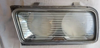 Cubierta de faros Chrysler 300L Imperial New Yorker 1965.  Derecha. Anuncio usado # 8501 Foto 1 de 4