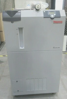 BOM 1535D29170200300 / NESLAB THERMOFLEX 7500 / THERMOFISHER CIENTÍFICO Foto 1 de 3