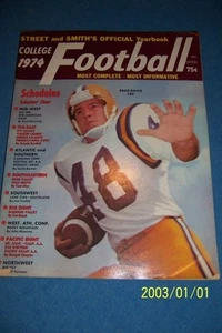 1974 Street and Smith NCAA Football LSU TIGERS Brad DAVIS No Label All Americans - Picture 1 of 1