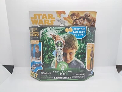 STAR WARS Force Link 2.0 Starter Set Includes Han Solo Figure & Talking Bracelet - Image 1 of 4