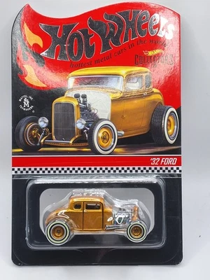 HOT WHEELS COLLECTORS RLC ‘32 Ford Gold #2800 of 17500 w/protector  - Image 1 of 3
