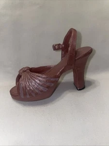 Sandalia Miniatura Resina Zapato Rosa Grueso Tacón Correa - Imagen 1 de 3