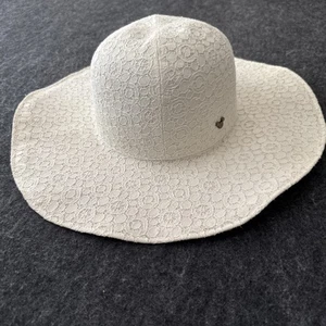 Walt Disney World Women’s Sun Hat OSFM Ivory Micky Logo Lace Floppy Brim Classy - Picture 1 of 10