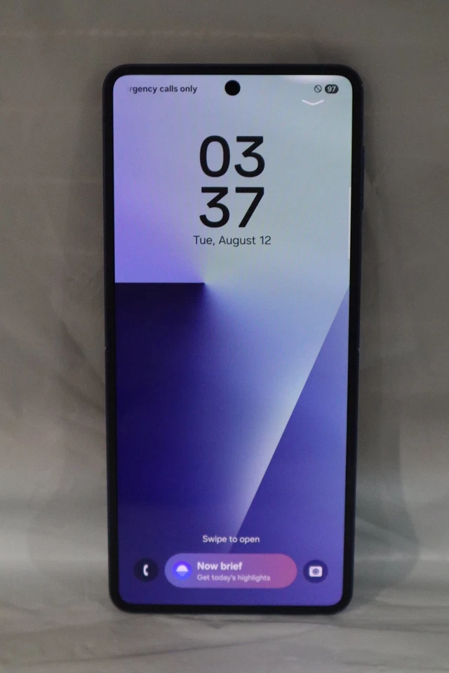 Samsung Galaxy Z Flip 7 - 256 GB - Sombra Azul (Desbloqueado) #20090 Foto 1 de 4