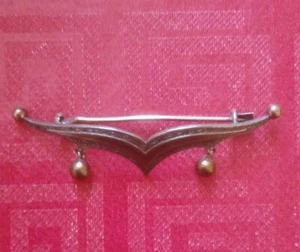 Spillo vintage con pallini pendenti anticato 5,5 x 1,5 cm (31) Come da foto 25,0 - Picture 1 of 2