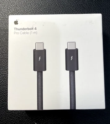 Apple Thunderbolt 4 Pro Cable 1m - Black,  MU883AM/A  A2804 - Image 1 of 4