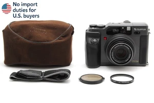 LCD OK! / Cuenta 001 [casi sin usar] Cámara Fujifilm GA645Zi negra de formato medio - Imagen 1 de 24