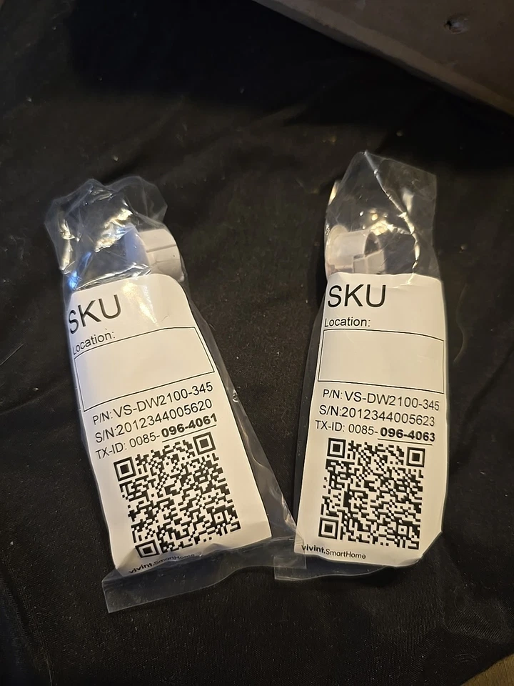 2 NEW VIVINT VS-DW2100-345 Door Contact Sensor Quantity  Of 2 - Image 1 of 3