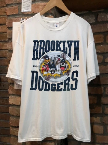 MLB Brooklyn Dodgers Looney Tunes Vintage 90s Style Unisex T-Shirt Gift Fan Cover