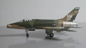 Hobby Master 1/72 Die-Cast Model F-100D Super Sabre #HA2102 incomplete damaged - Picture 1 of 24