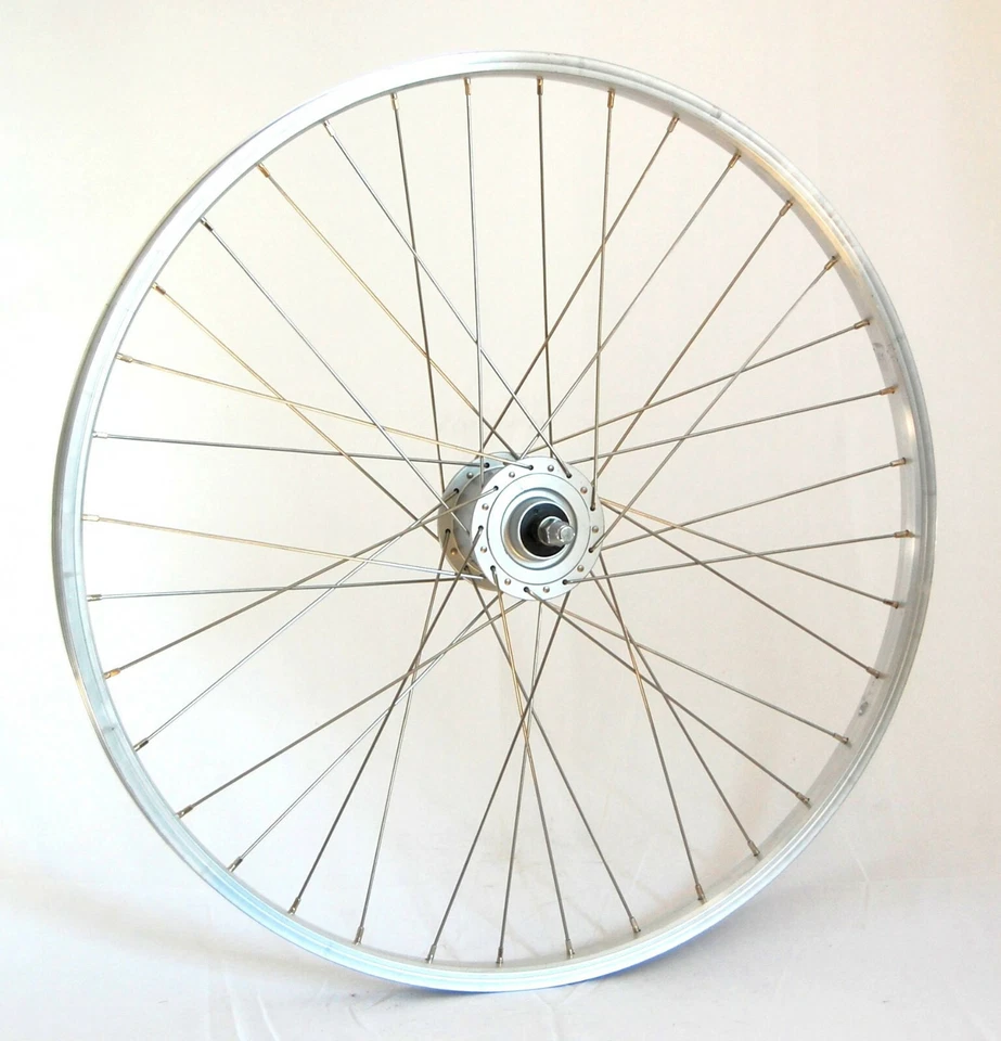 26 Zoll Vorderrad Laufrad mit Nexus Nabendynamo Alu Kastenfelge silber - Bild 1 von 3