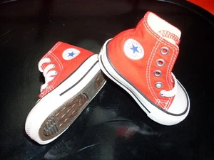 KINDER CONVERSE ALL*STAR CHUCK TAYLER HI GR. 18 NEU ROT !! - Bild 1 von 4