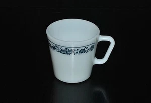 PYREX OLD TOWN BLUE ONION COFFEE MUG - Picture 1 of 1