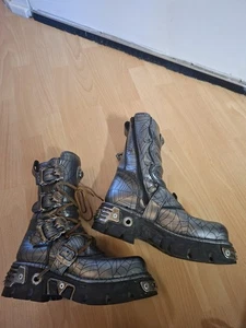 Sold As Seen Spiderweb New Rock Boots - Picture 1 of 12
